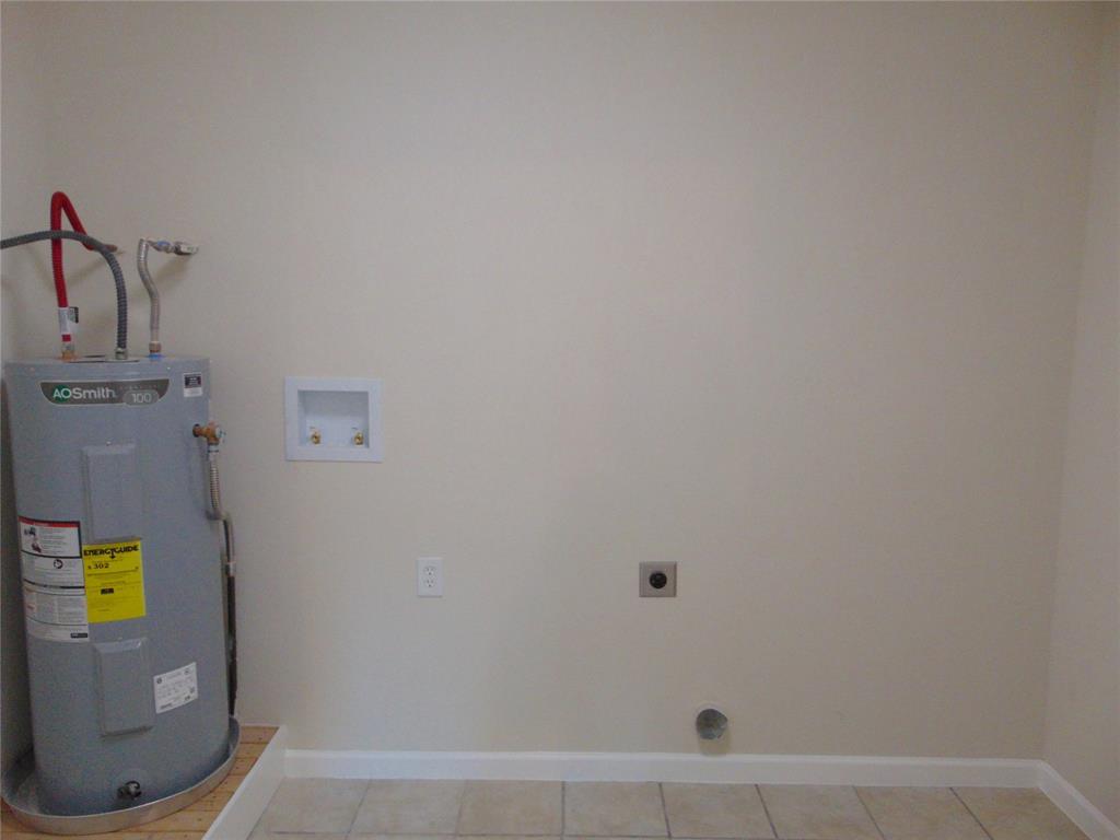 1224 Mars Drive, Cedar Hill, TX 75104