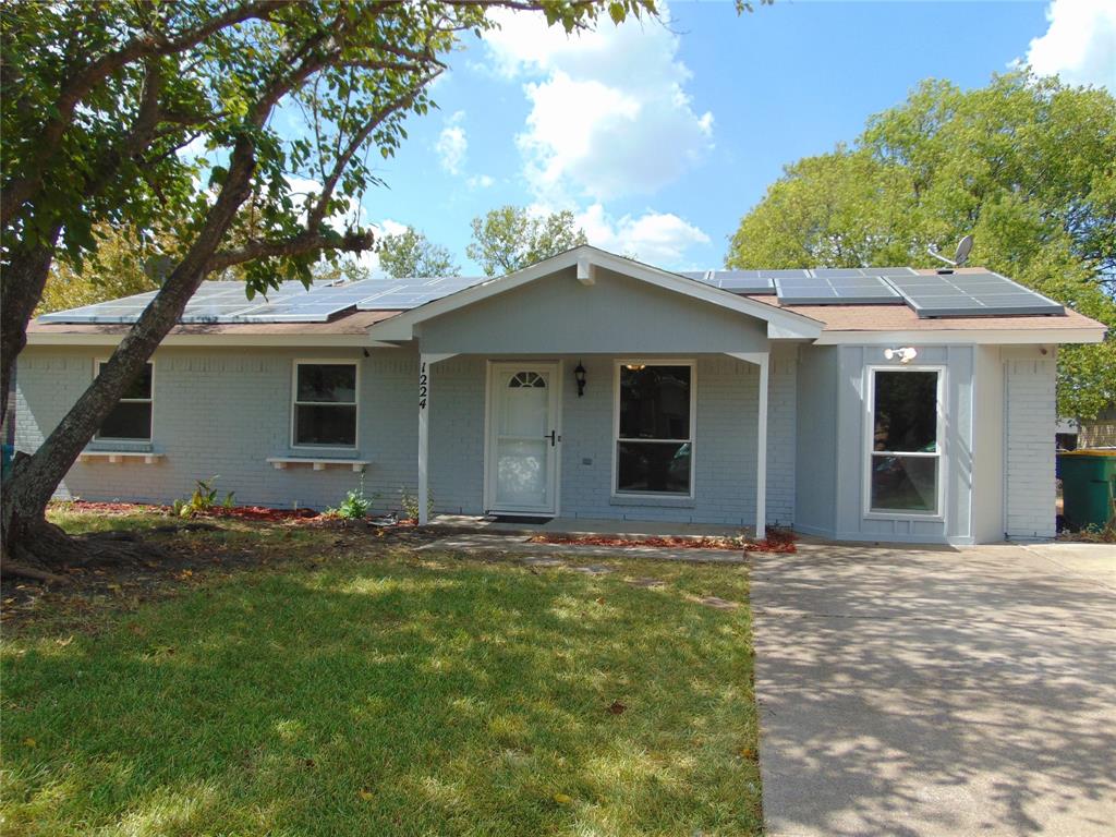 1224 Mars Drive, Cedar Hill, TX 75104 1224 Mars Drive, Cedar Hill, TX 75104
