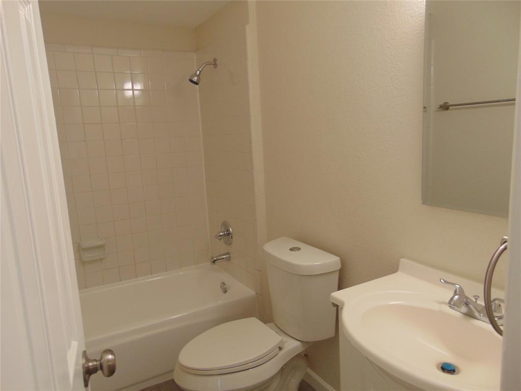 1224 Mars Drive, Cedar Hill, TX 75104