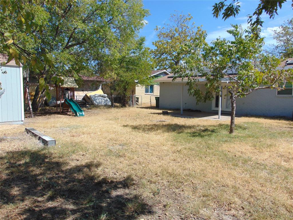 1224 Mars Drive, Cedar Hill, TX 75104