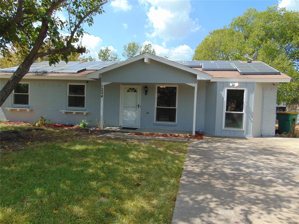 1224 Mars Drive, Cedar Hill, TX 75104 1224 Mars Drive, Cedar Hill, TX 75104