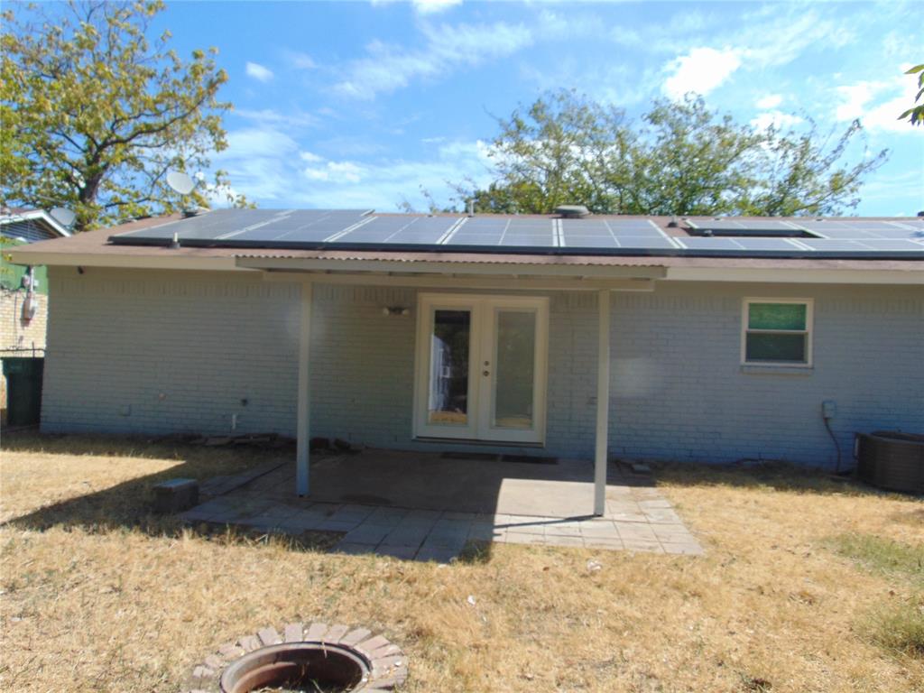 1224 Mars Drive, Cedar Hill, TX 75104
