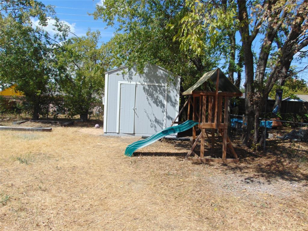 1224 Mars Drive, Cedar Hill, TX 75104