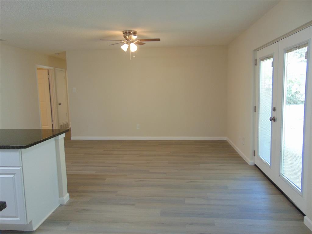 1224 Mars Drive, Cedar Hill, TX 75104