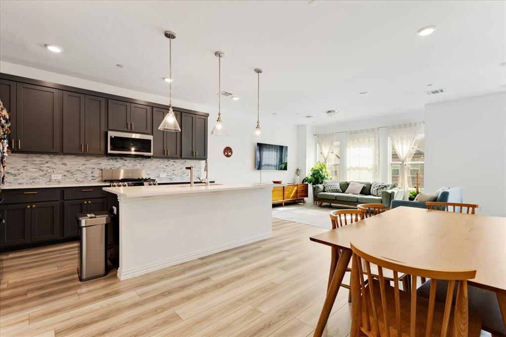 2223 Adena Springs Drive, Allen, TX 75013 2223 Adena Springs Drive, Allen, TX 75013