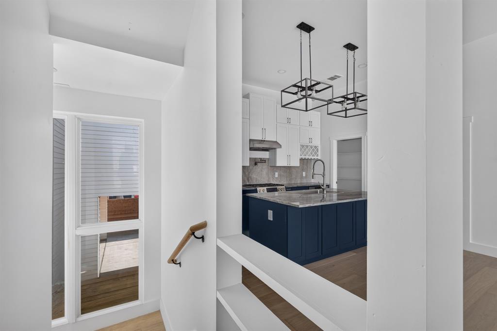 2349 N Carroll Avenue, Dallas, TX 75204
