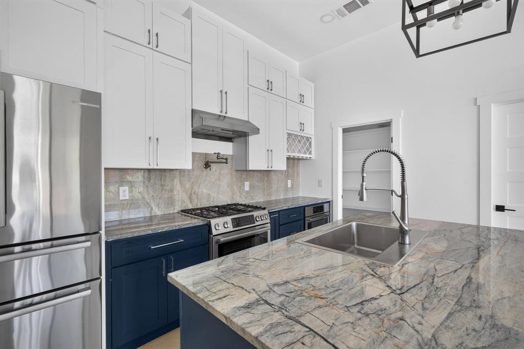 2349 N Carroll Avenue, Dallas, TX 75204