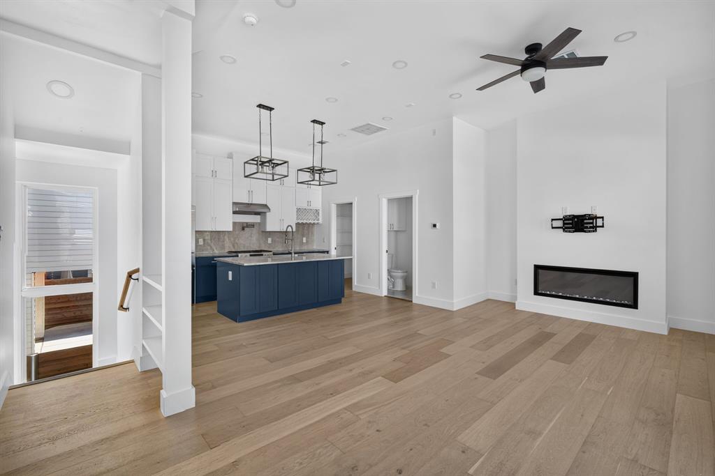 2349 N Carroll Avenue, Dallas, TX 75204