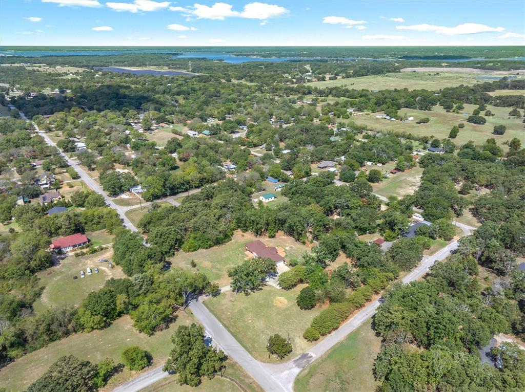 609 E Dewey Street, Malakoff, TX 75148