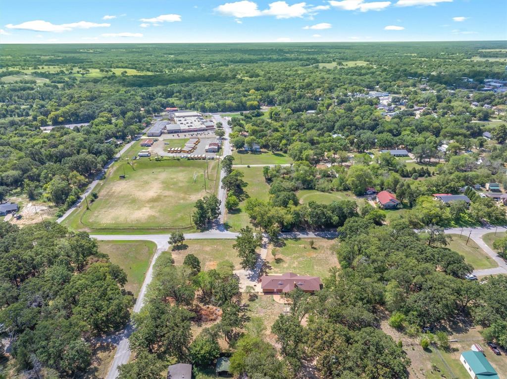 609 E Dewey Street, Malakoff, TX 75148