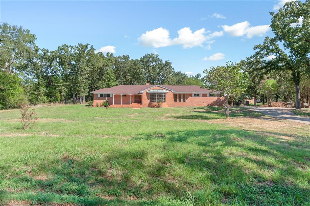 609 E Dewey Street, Malakoff, TX 75148