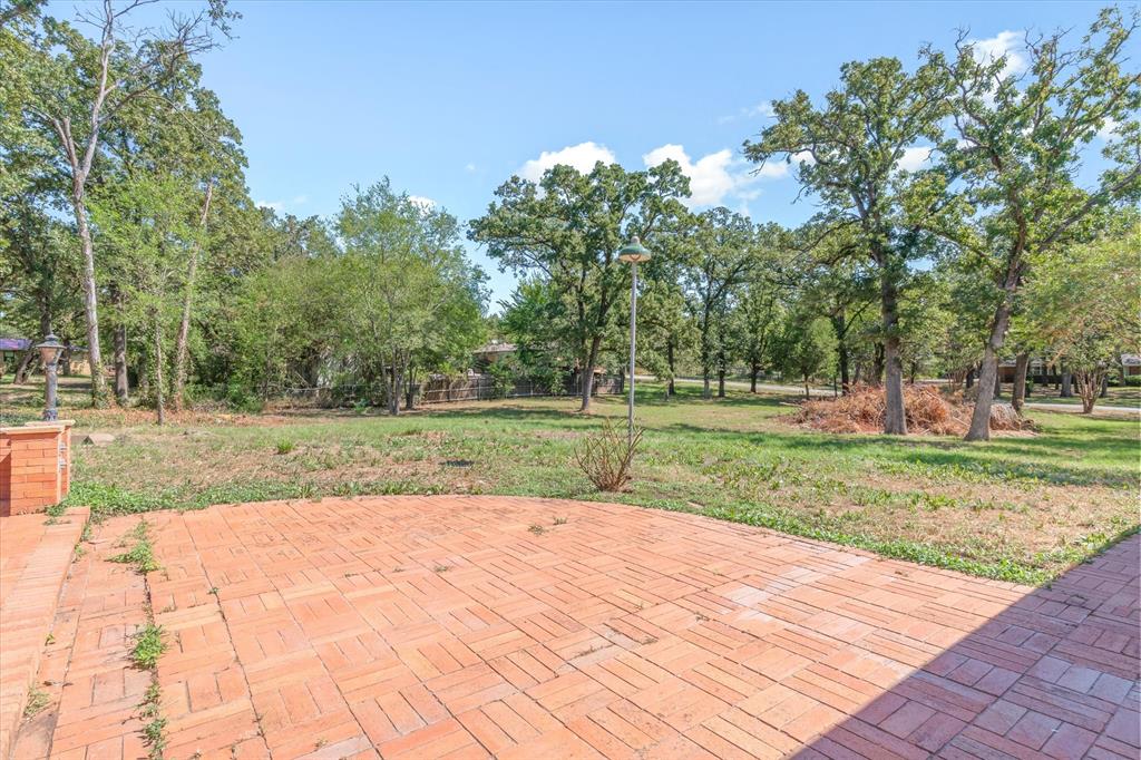 609 E Dewey Street, Malakoff, TX 75148