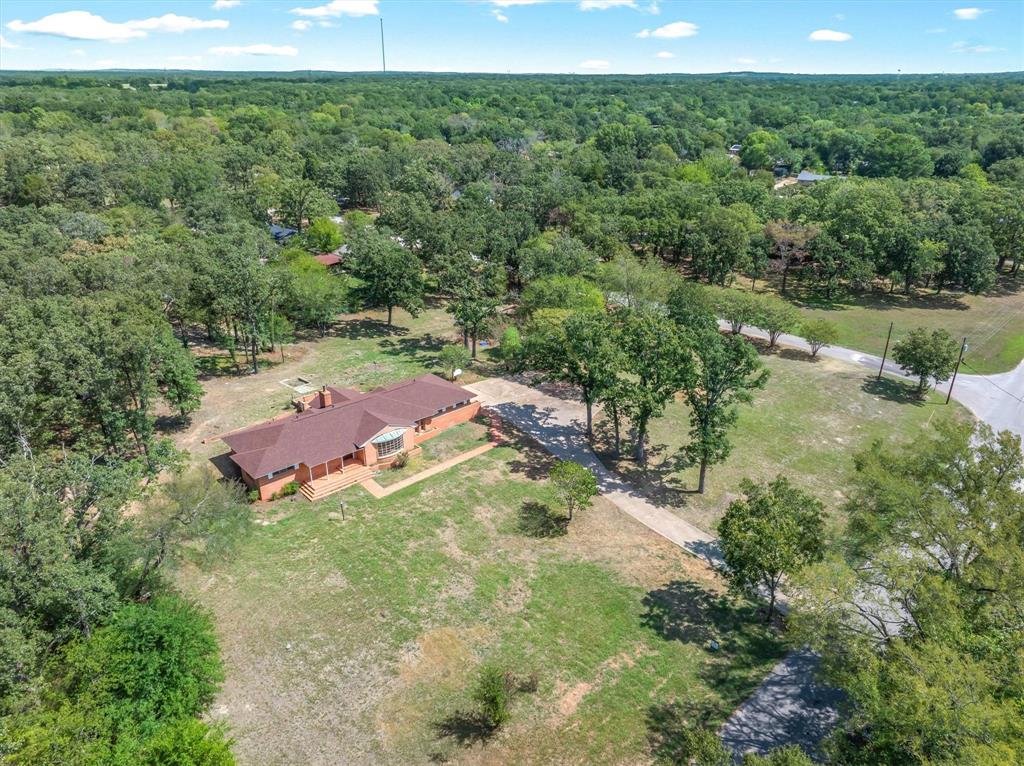 609 E Dewey Street, Malakoff, TX 75148