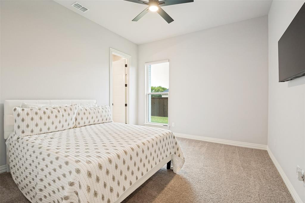 5850 Harper Drive, Midlothian, TX 76065