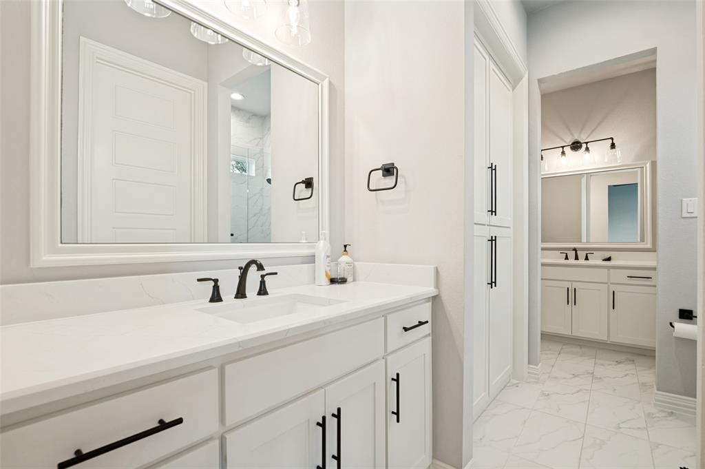 5850 Harper Drive, Midlothian, TX 76065