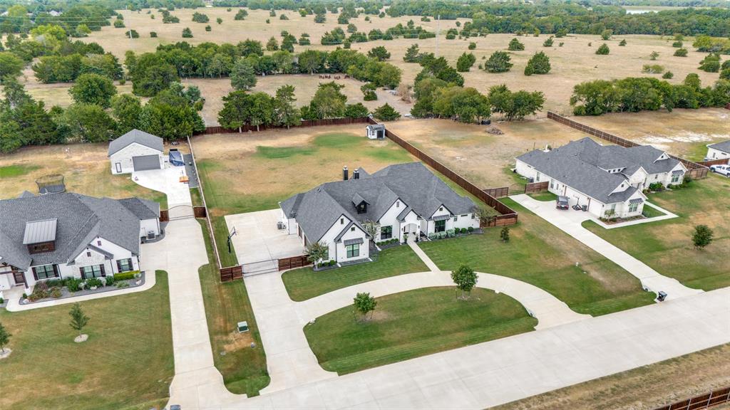 5850 Harper Drive, Midlothian, TX 76065
