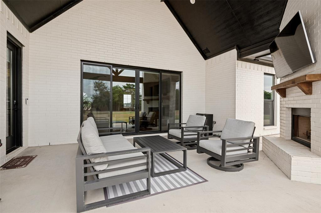 5850 Harper Drive, Midlothian, TX 76065