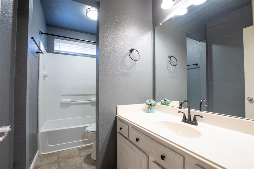 226 Starlight Drive, Forney, TX 75126