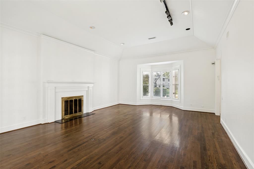 7739 SOUTHWESTERN Boulevard, Dallas, TX 75225