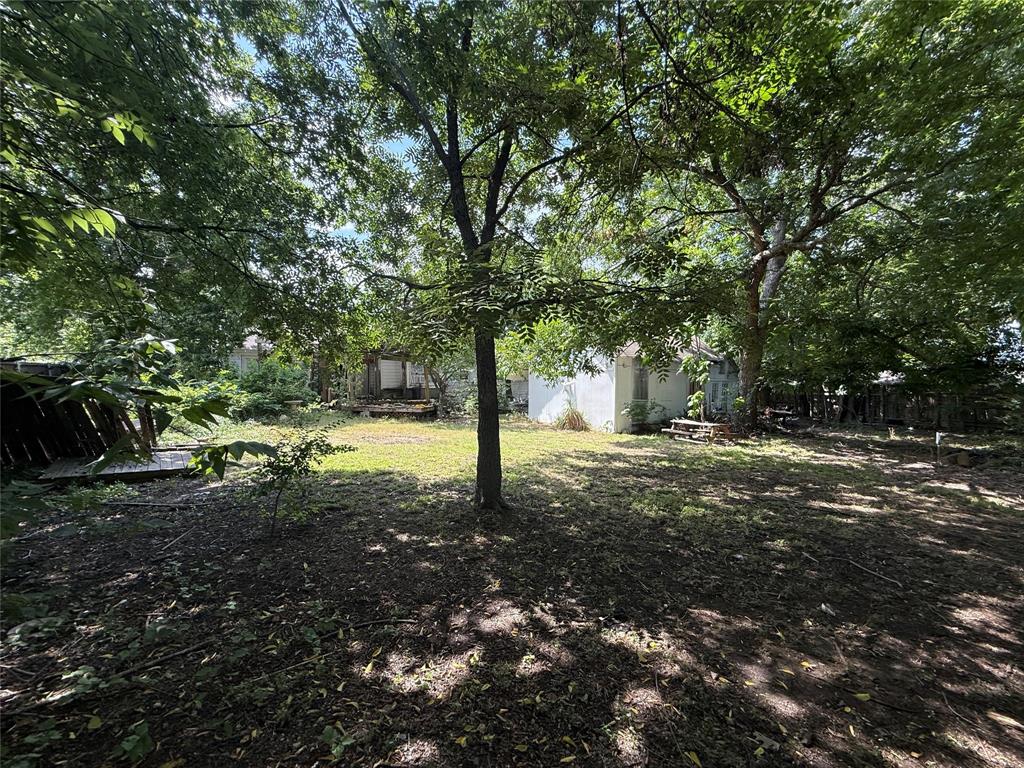 1018 N College Street, McKinney, TX 75069