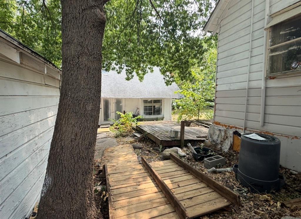 1018 N College Street, McKinney, TX 75069