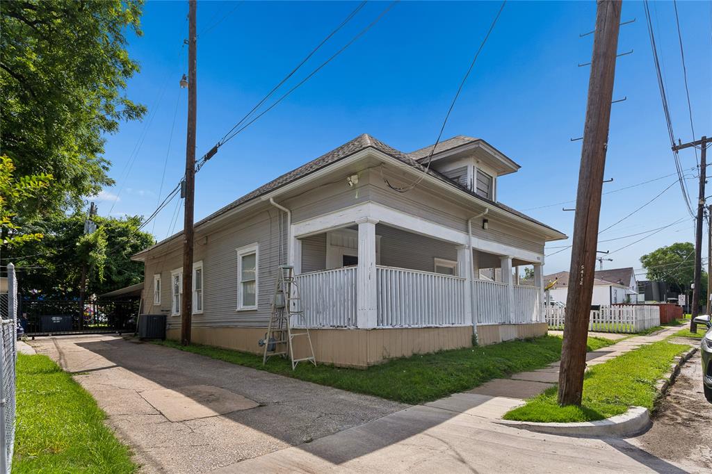 4112 Congress Avenue, Dallas, TX 75219