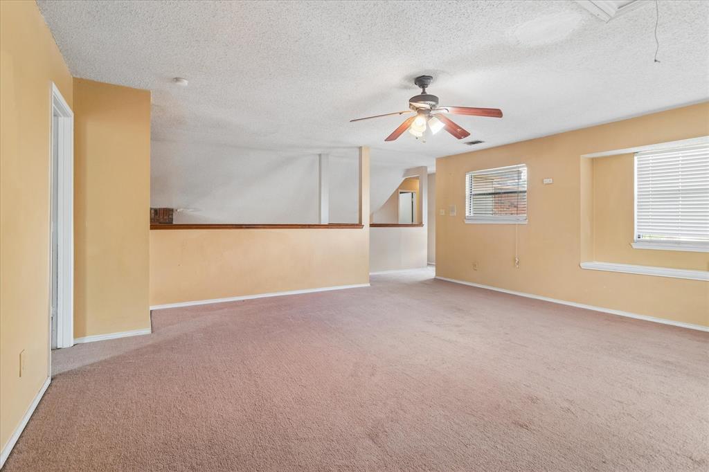 720 Ford Drive, Cedar Hill, TX 75104