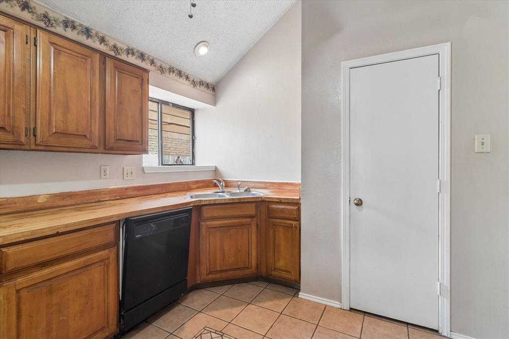 720 Ford Drive, Cedar Hill, TX 75104 720 Ford Drive, Cedar Hill, TX 75104