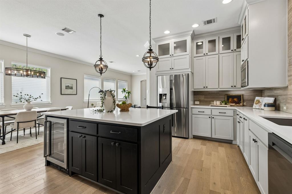 8615 Thorbrush Place, Dallas, TX 75238