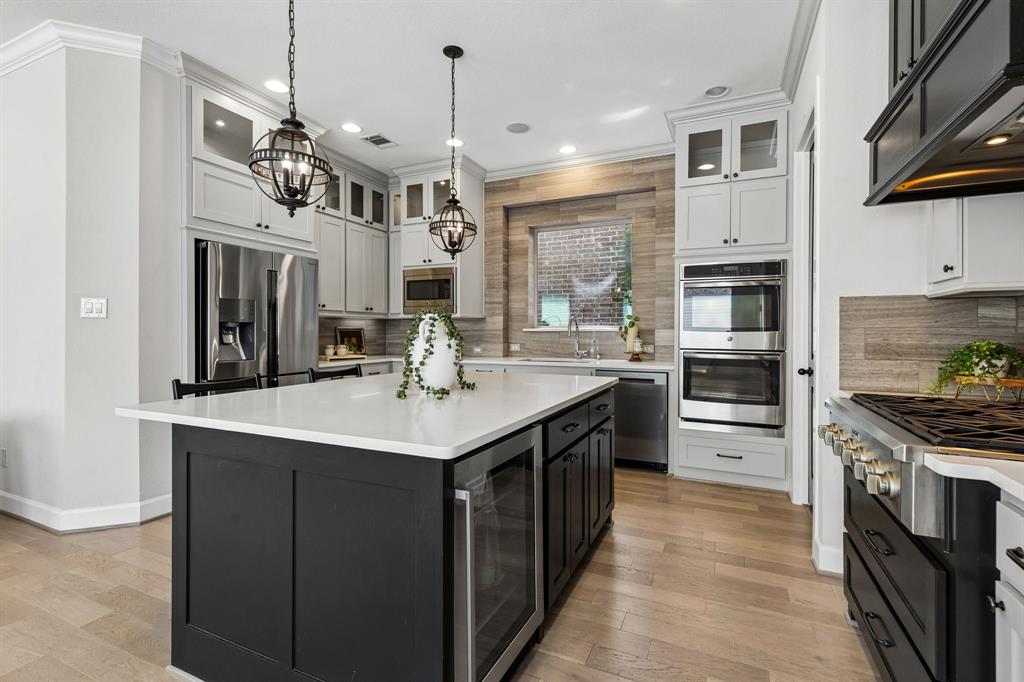 8615 Thorbrush Place, Dallas, TX 75238