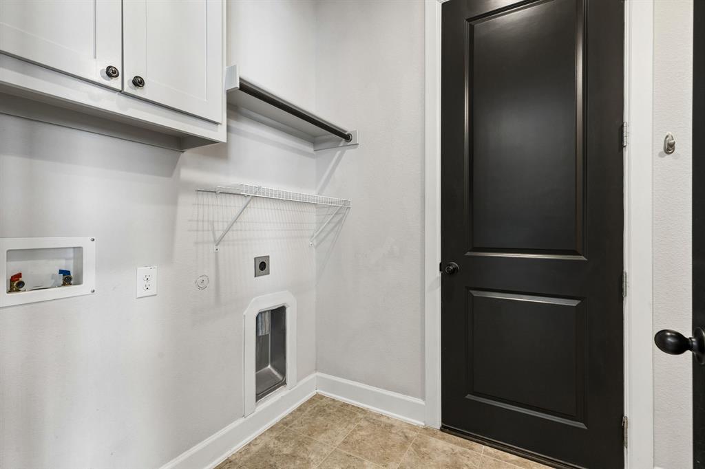 8615 Thorbrush Place, Dallas, TX 75238