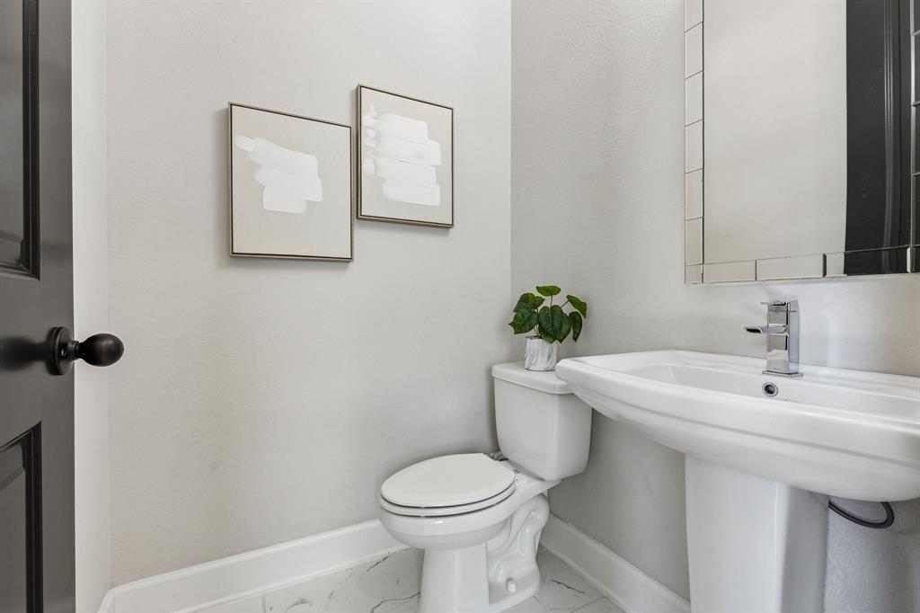 8615 Thorbrush Place, Dallas, TX 75238