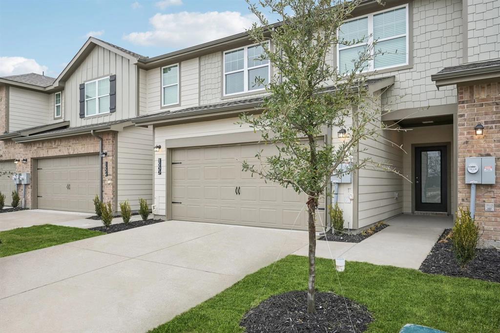 936 Penrose Drive, Cedar Hill, TX 75104