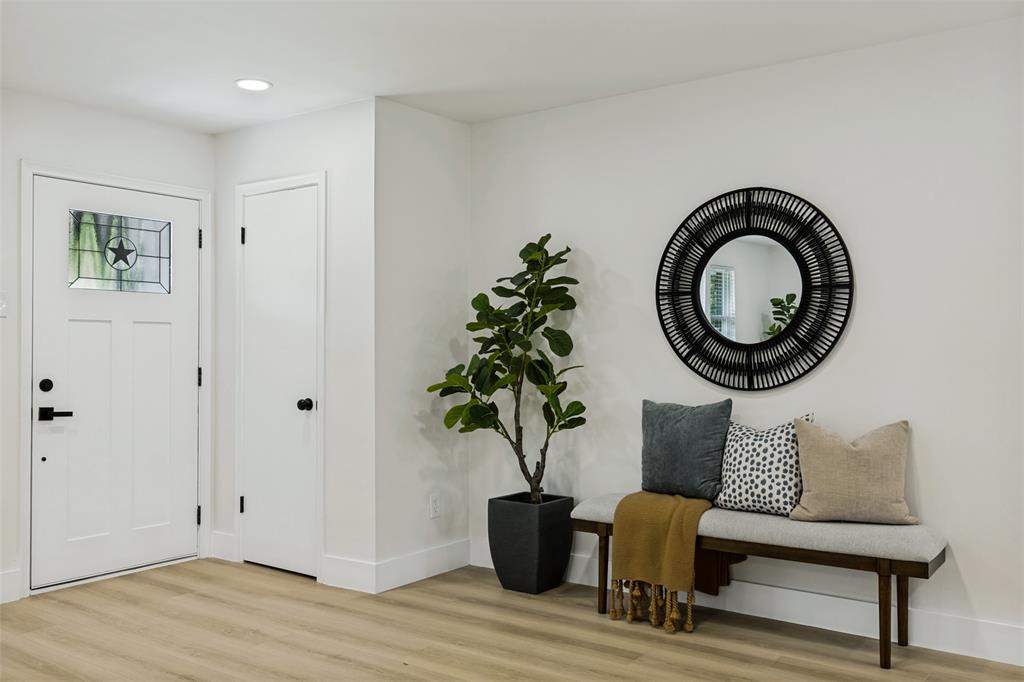 2553 Dorrington Drive, Dallas, TX 75228