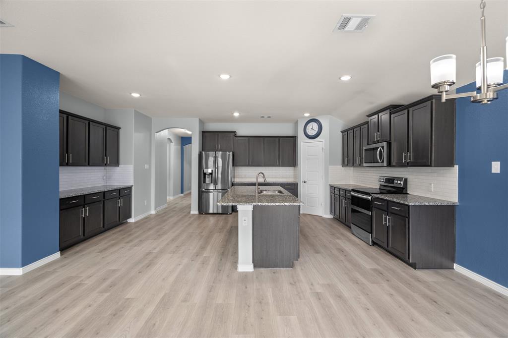 3009 Teakwood Street, Anna, TX 75409 3009 Teakwood Street, Anna, TX 75409