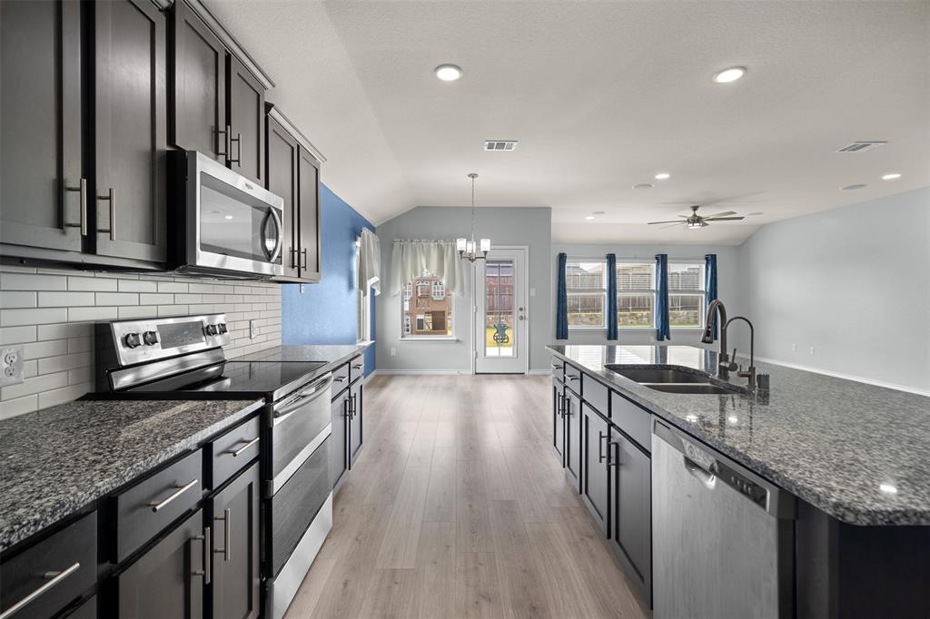 3009 Teakwood Street, Anna, TX 75409 3009 Teakwood Street, Anna, TX 75409