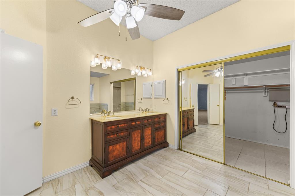 1521 Curtis Lane, Cedar Hill, TX 75104