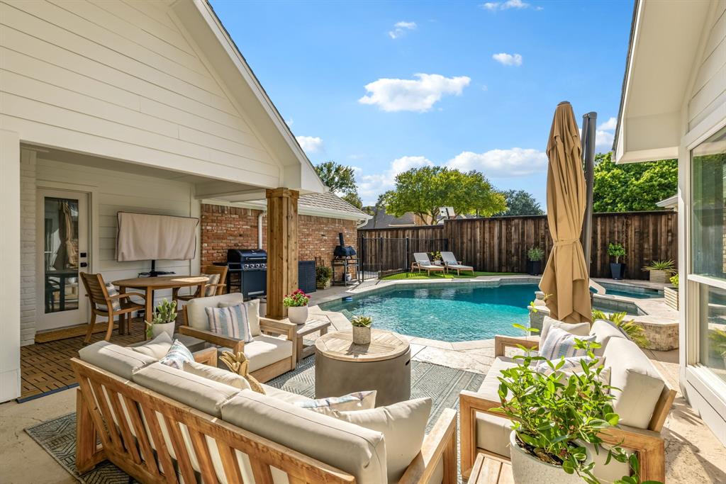 1801 Triple Crown Lane, Plano, TX 75093