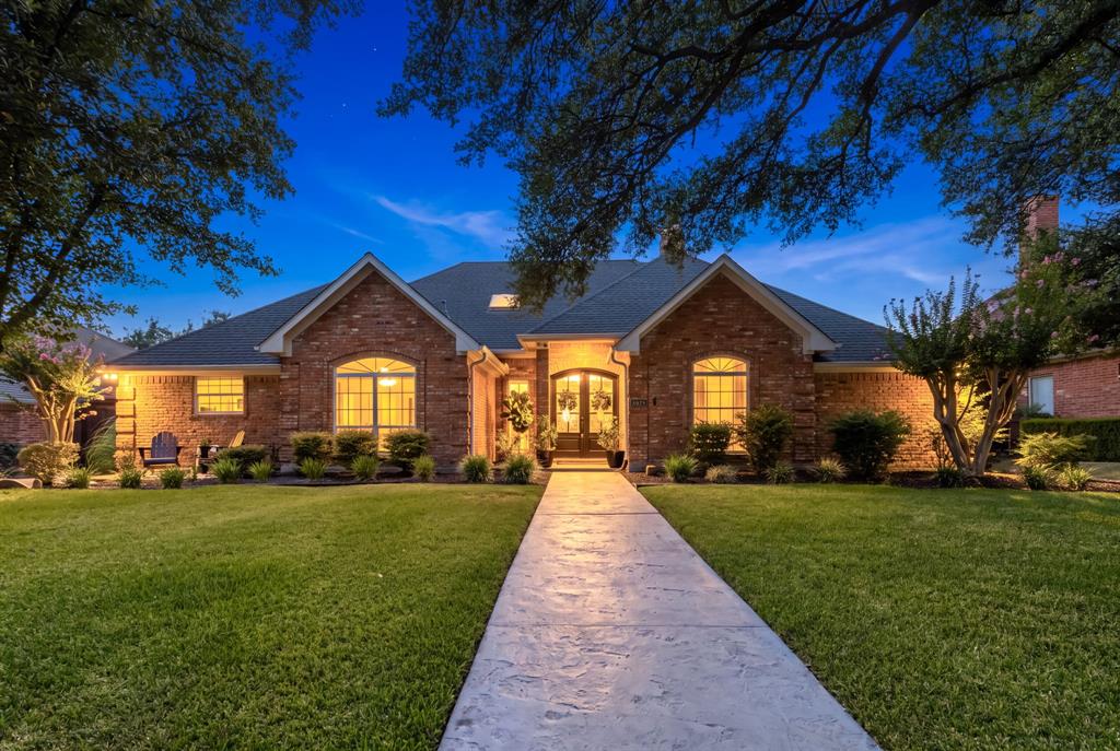 1801 Triple Crown Lane, Plano, TX 75093