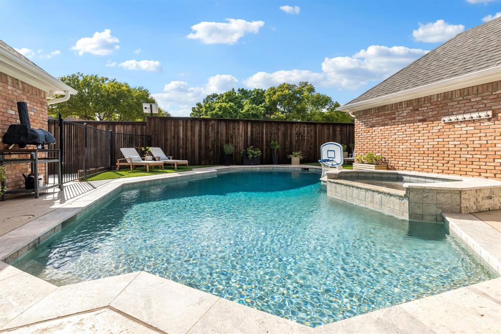 1801 Triple Crown Lane, Plano, TX 75093