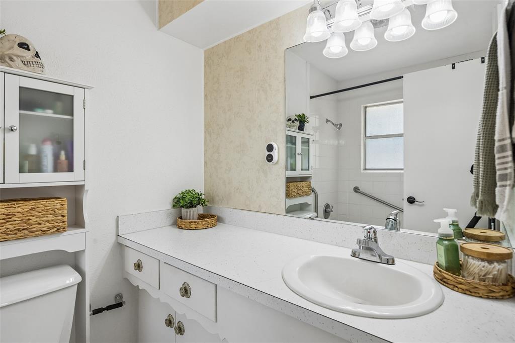 213 Harrington Circle, Duncanville, TX 75116