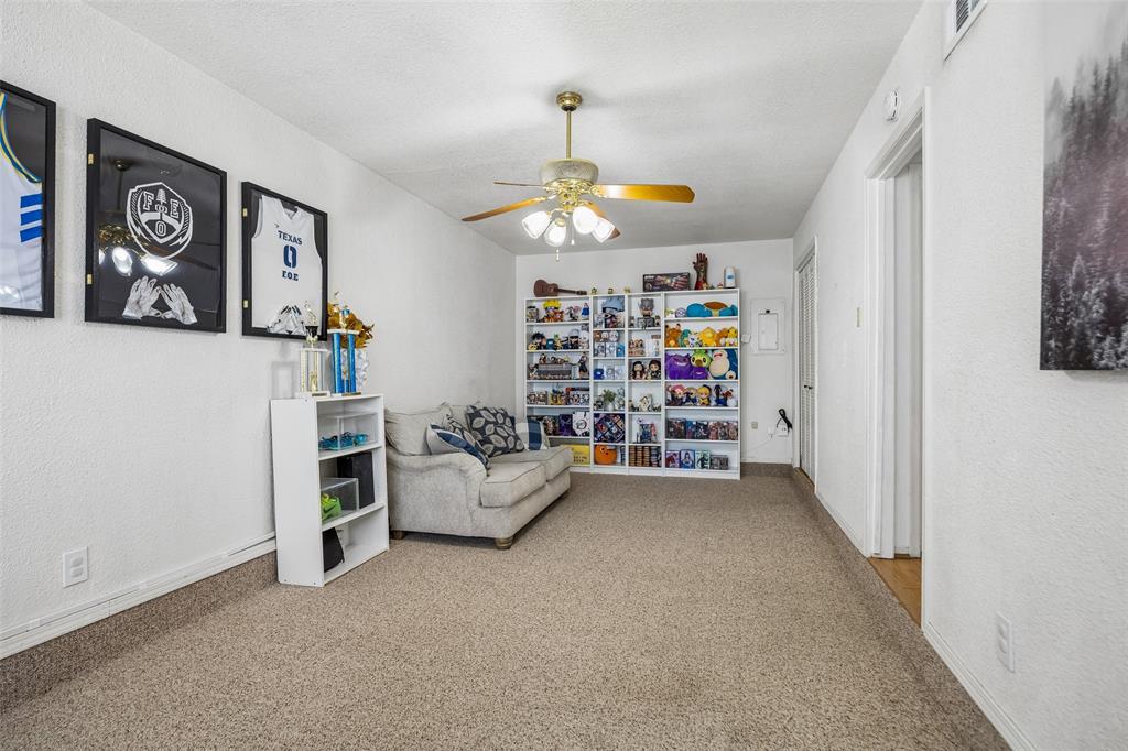 213 Harrington Circle, Duncanville, TX 75116