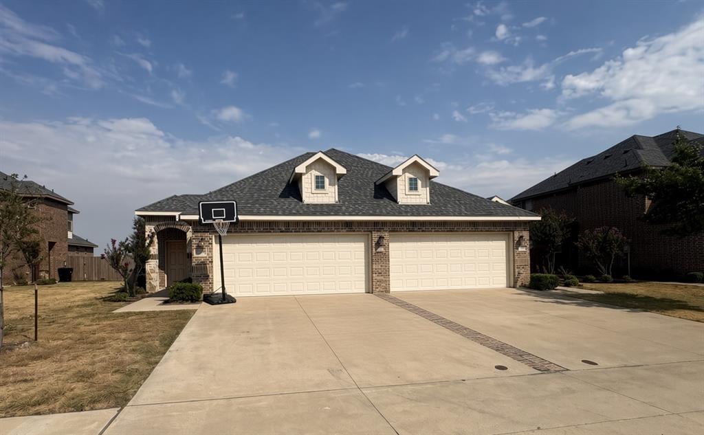 1029-1031 Skyview Court, Midlothian, TX 76065 1029-1031 Skyview Court, Midlothian, TX 76065