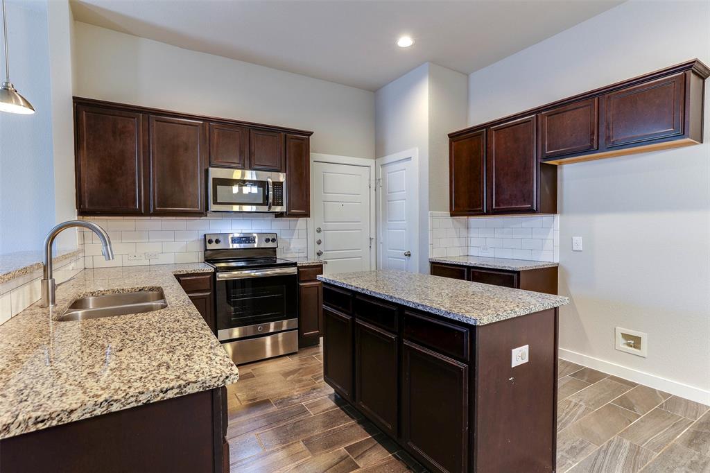 1029-1031 Skyview Court, Midlothian, TX 76065