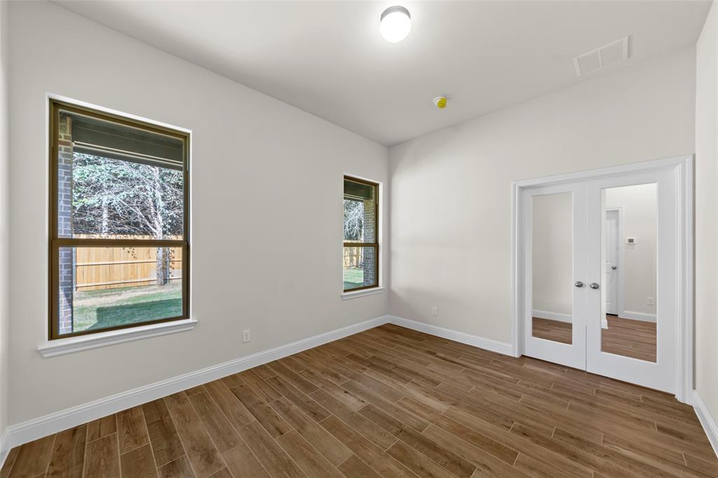 111 WATERCREST Lane, Glenn Heights, TX 75154
