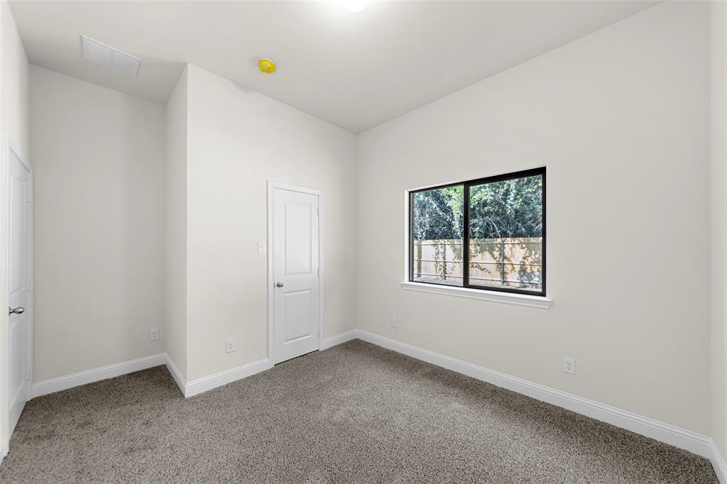 111 WATERCREST Lane, Glenn Heights, TX 75154