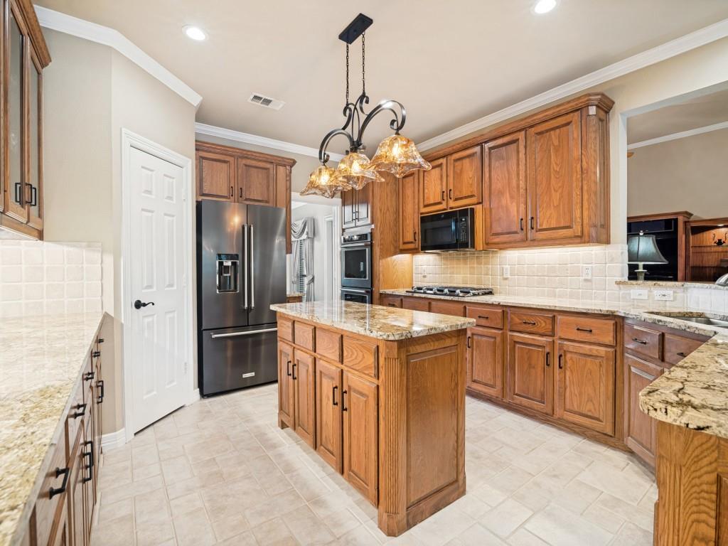 Gas cooktop, double convection oven, built-in microwave, walk-in pantry and recessed lighting are some of the additional features of the kitchen. Gas cooktop, double convection oven, built-in microwave, walk-in pantry and recessed lighting are some of the additional features of the kitchen.