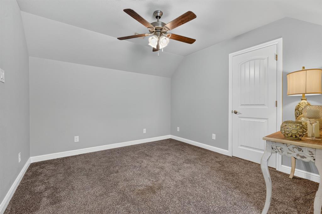 305 Donna Circle, Granbury, TX 76049