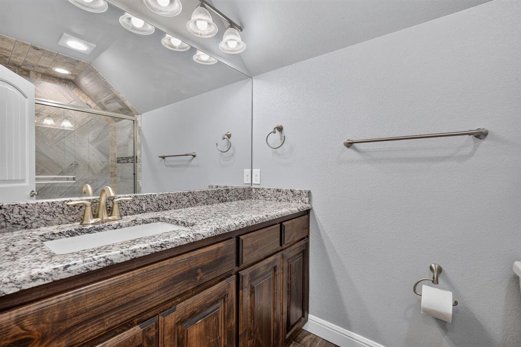 305 Donna Circle, Granbury, TX 76049