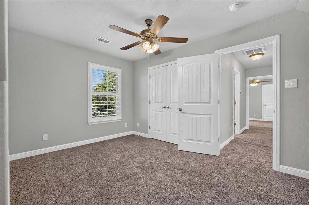305 Donna Circle, Granbury, TX 76049